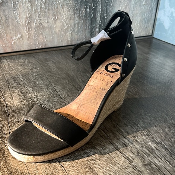 G by Guess open toe wedge, never worn, please refer to picture for size. Black - Picture 4 of 15
